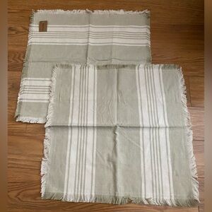 NWT set of 2 20X20 inch pillow covers beige and cream colors